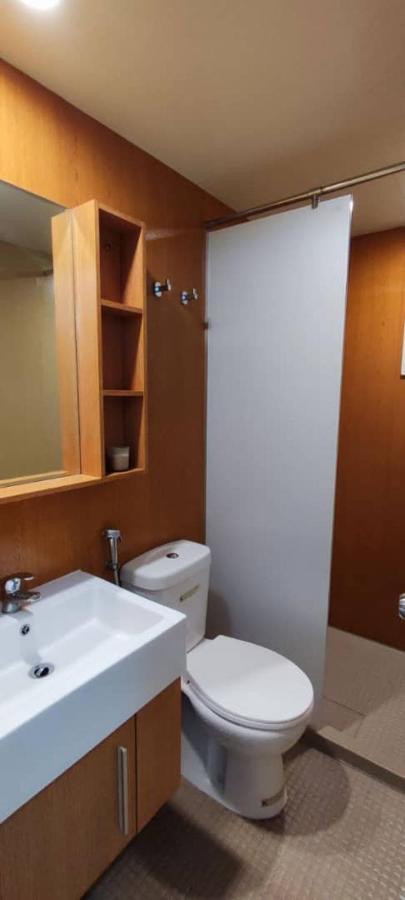 Rf Homestay Nilai Exterior foto